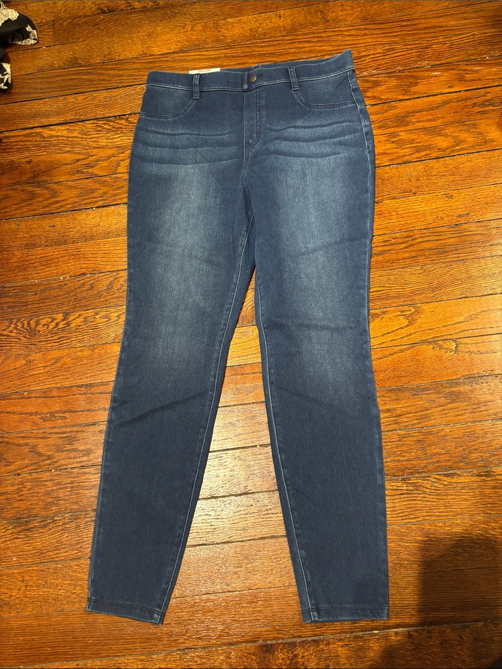 Time and Tru Women's Skinny Jeans in Dark Indigo